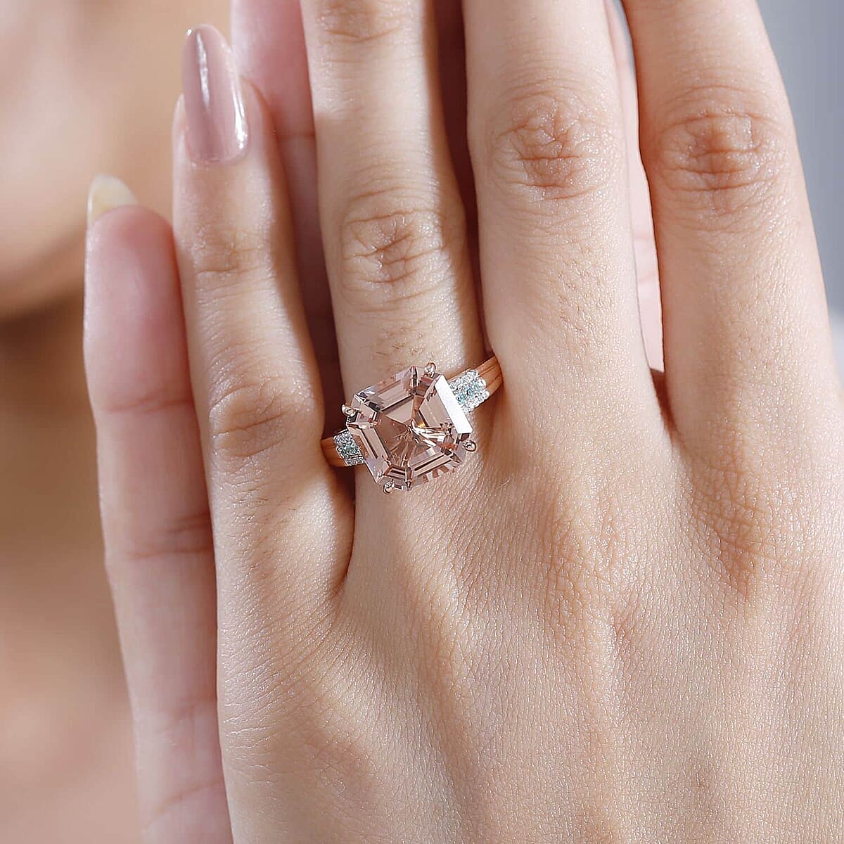 Iliana AAA Marropino Morganite, Paraiba Tourmaline and G-H SI Diamond 7.25 ctw Statement Ring in 18K Rose Gold (Size 7.5) image number 2