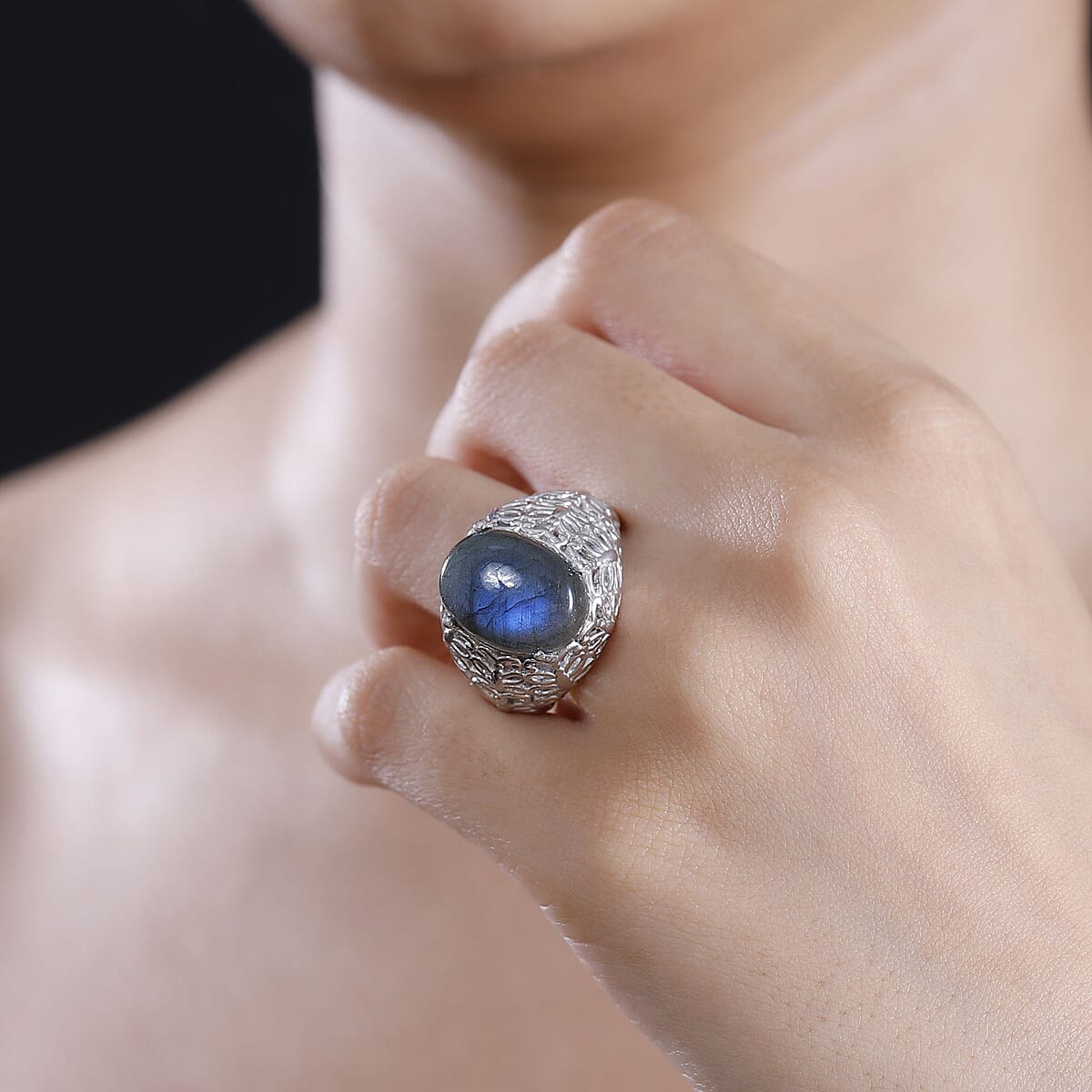 Karis Malagasy Labradorite 10.50 ctw Butterfly Ring in Platinum Bond (Size 9.0) image number 2