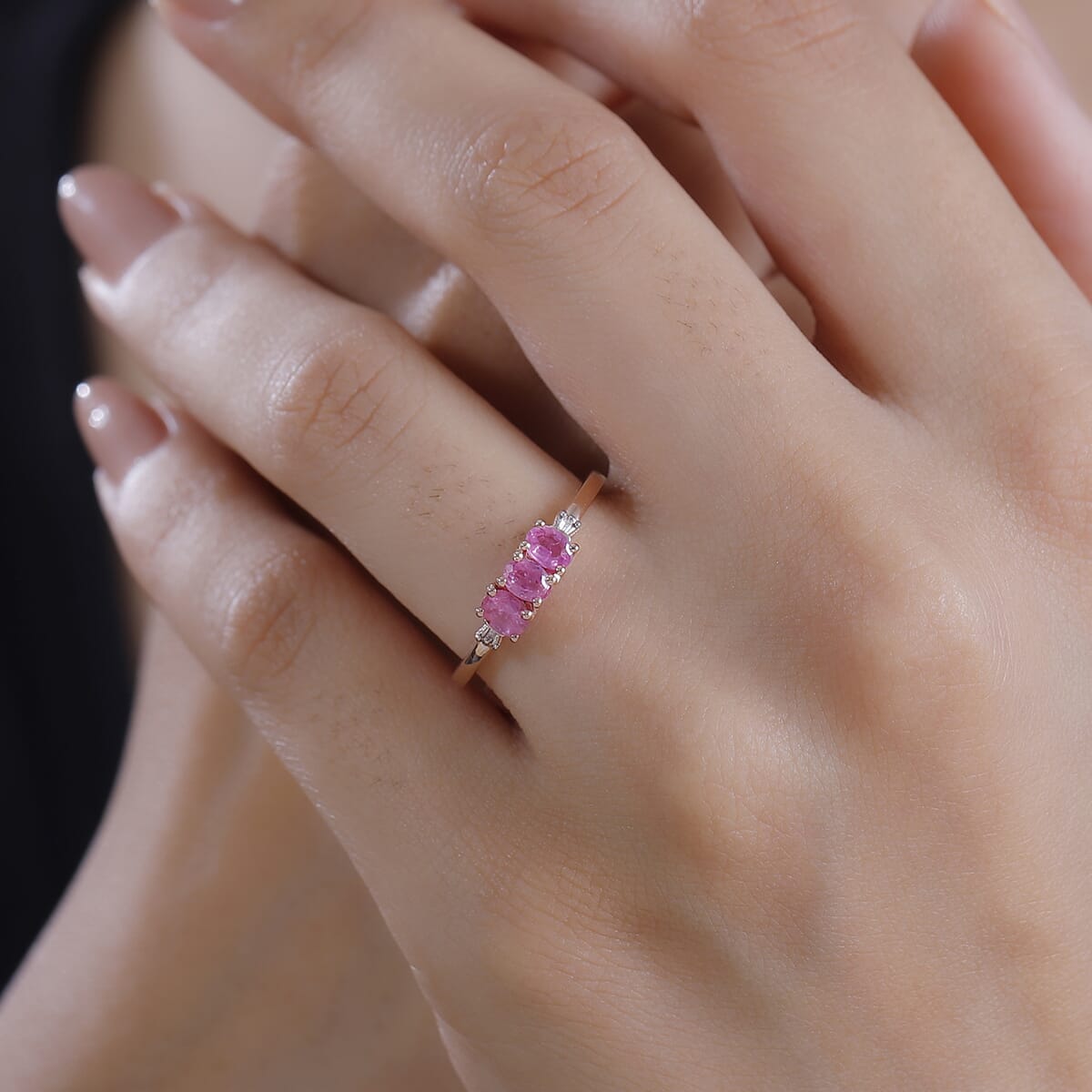 Premium Mozambique Pink Sapphire and Diamond 0.65 ctw Trilogy Ring in 18K Vermeil Rose Gold Over Sterling Silver (Size 6.0) image number 2