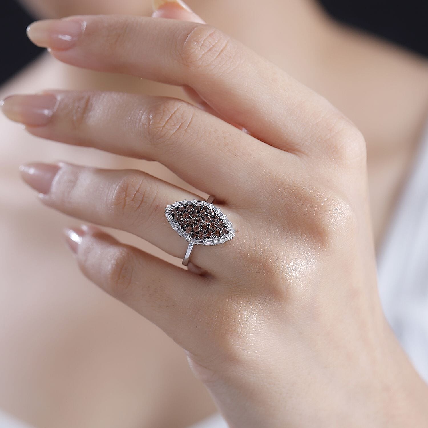 10 - Product card gallery slide 3 (9432347869439)