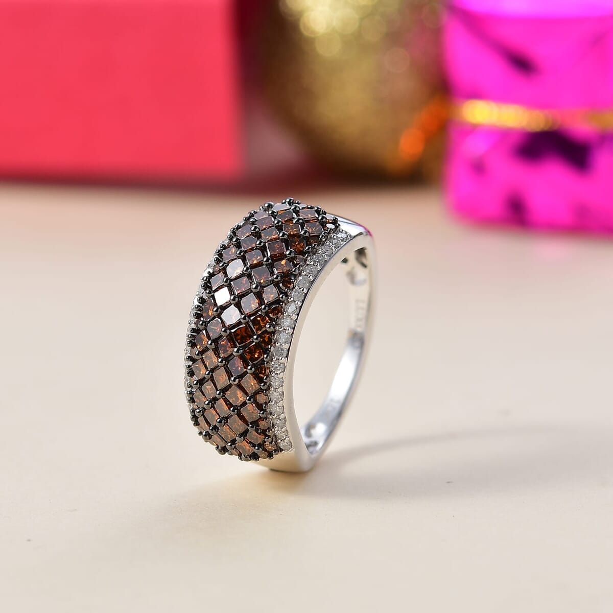 Luxoro 10K White Gold Red Diamond (IR), Diamond (I2) Honeycomb Luxe Ring (Size 8.5) 1.50 ctw image number 1
