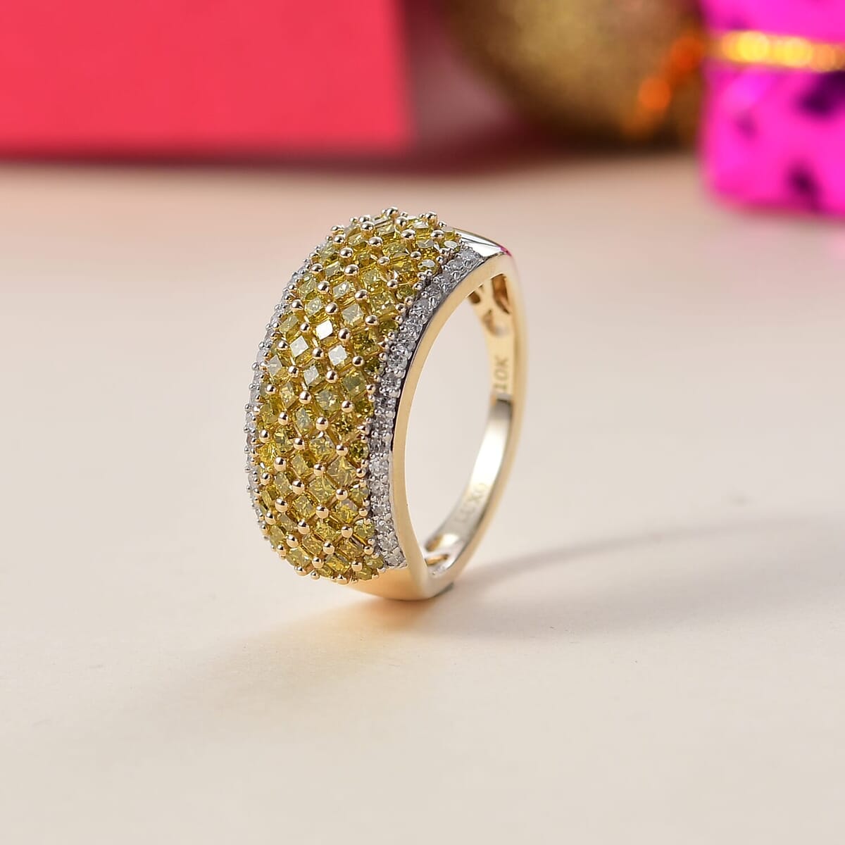 Luxoro 10K Yellow Gold Yellow Diamond (IR), Diamond (I2) Honeycomb Luxe Ring (Size 7.5) 1.50 ctw image number 1