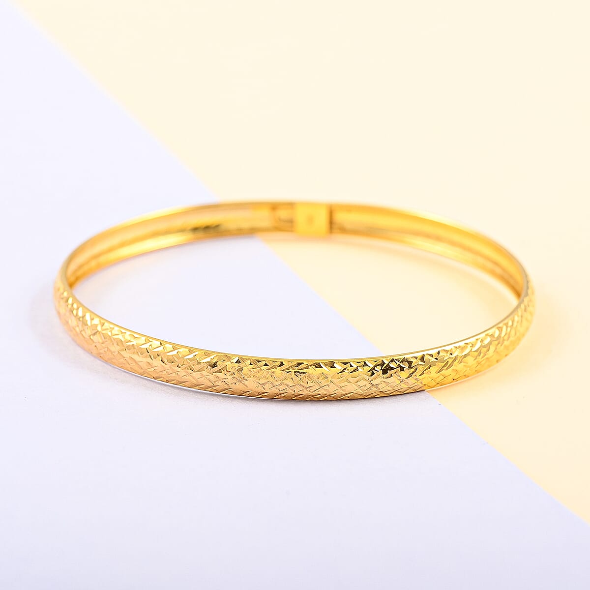 Diamond-cut Bangle Bracelet in 14K Yellow Gold Over Sterling Silver (7.50 In) 4.10 Grams image number 1