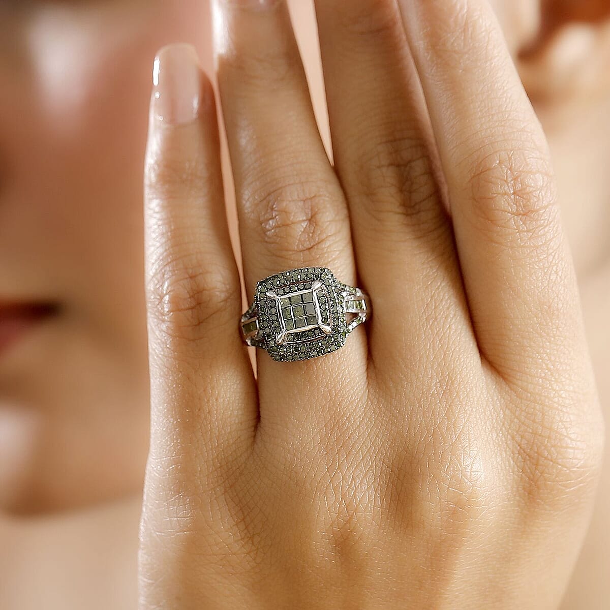 Green Diamond 1.00 ctw Art Deco Ring in Rhodium Over Sterling Silver (Size 6.0) image number 2