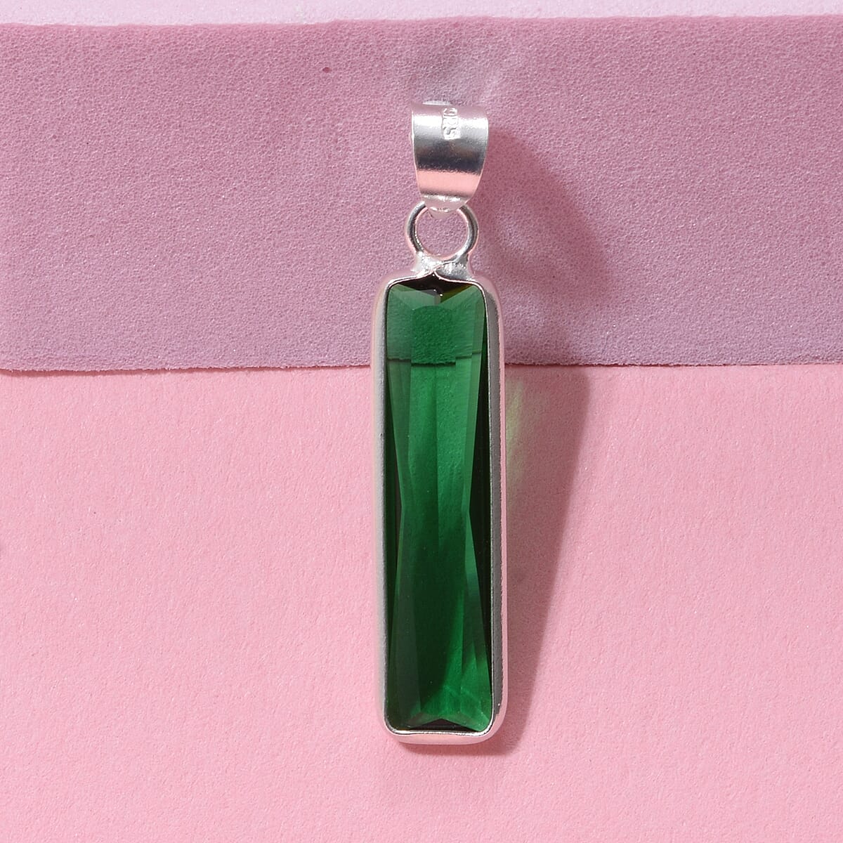 Simulated Green Diamond 13.50 ctw Pendant without Chain in Sterling Silver image number 1