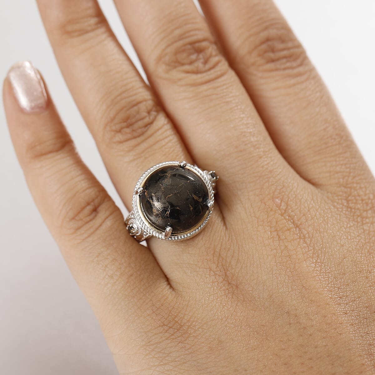 Matrix Silver Shungite and Smoky Quartz 15.10 ctw Ring 18K YG and Platinum Bond Over Copper with Magnet (Size 6.0) image number 2