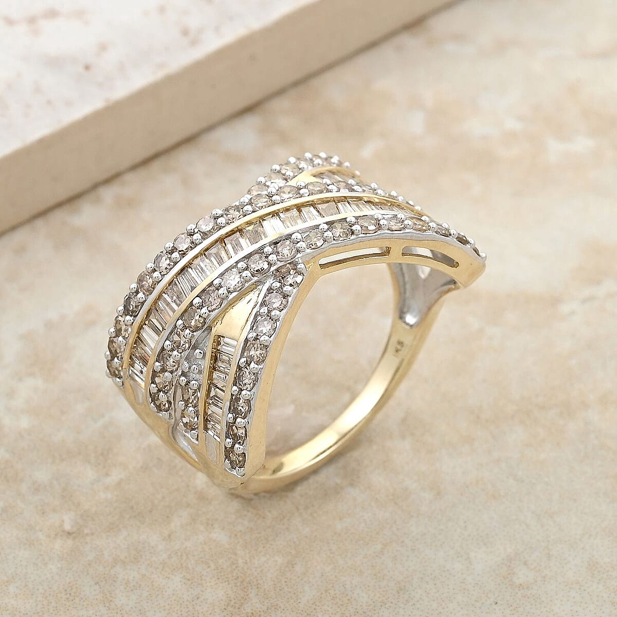 Diamond 1.35 ctw Ring in 10K Yellow Gold (Size 8.5) 4.10 Grams image number 1