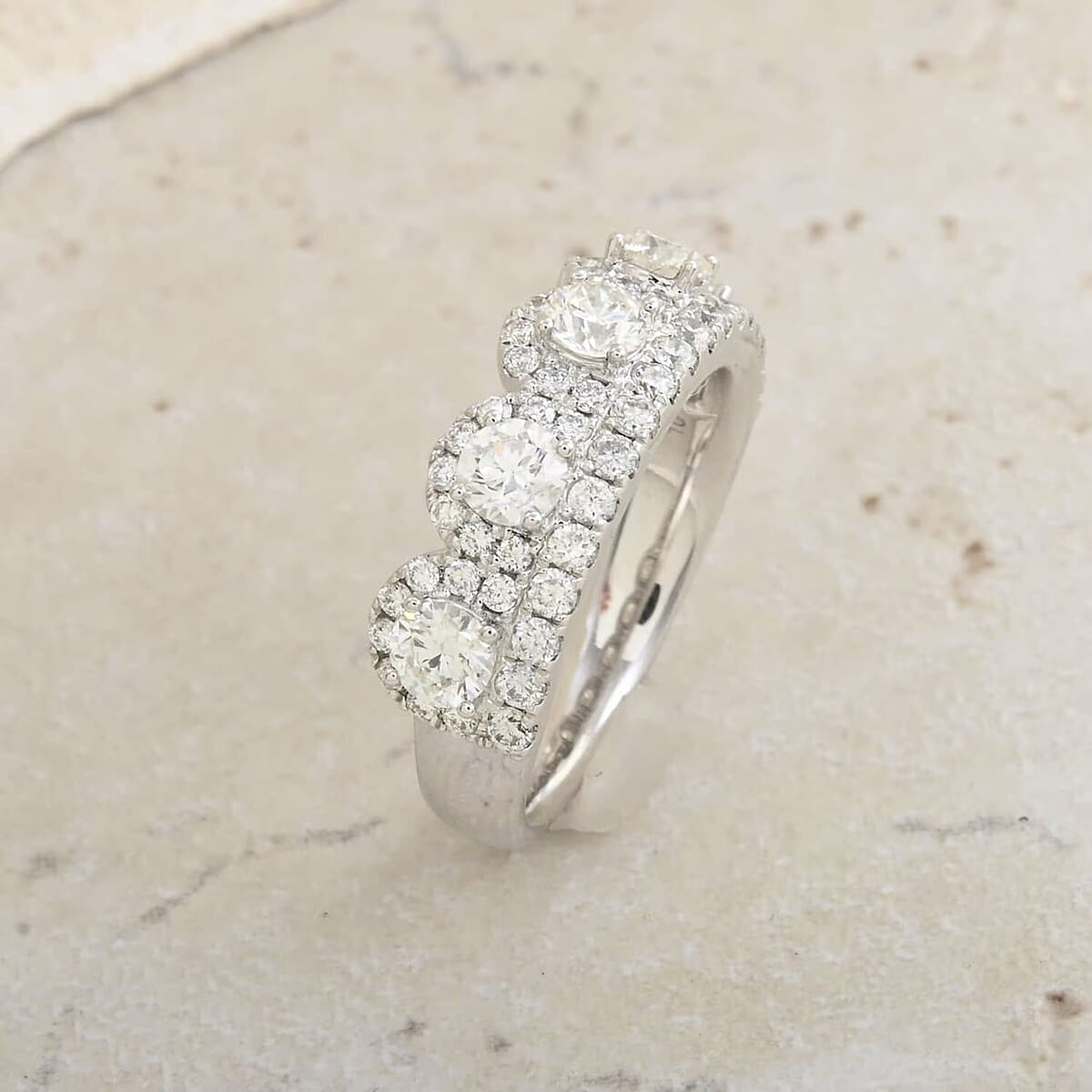 Modani F VS1 Diamond 1.65 ctw Ring in 950 Platinum (Size 5.5) image number 1