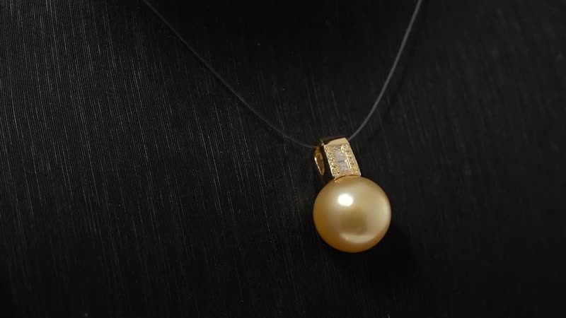 Luxoro South Sea Golden Cultured Pearl, Natural Yellow and White Diamond 0.06 ctw Pendant without Chain in 14K Yellow Gold