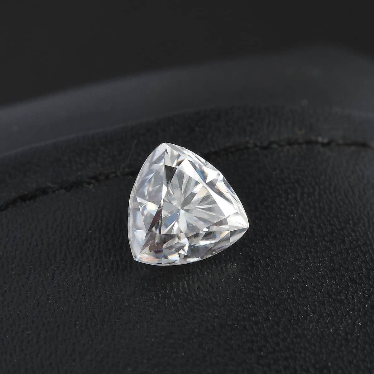 Moissanite (Trl 7 mm) 1.30 ctw image number 1