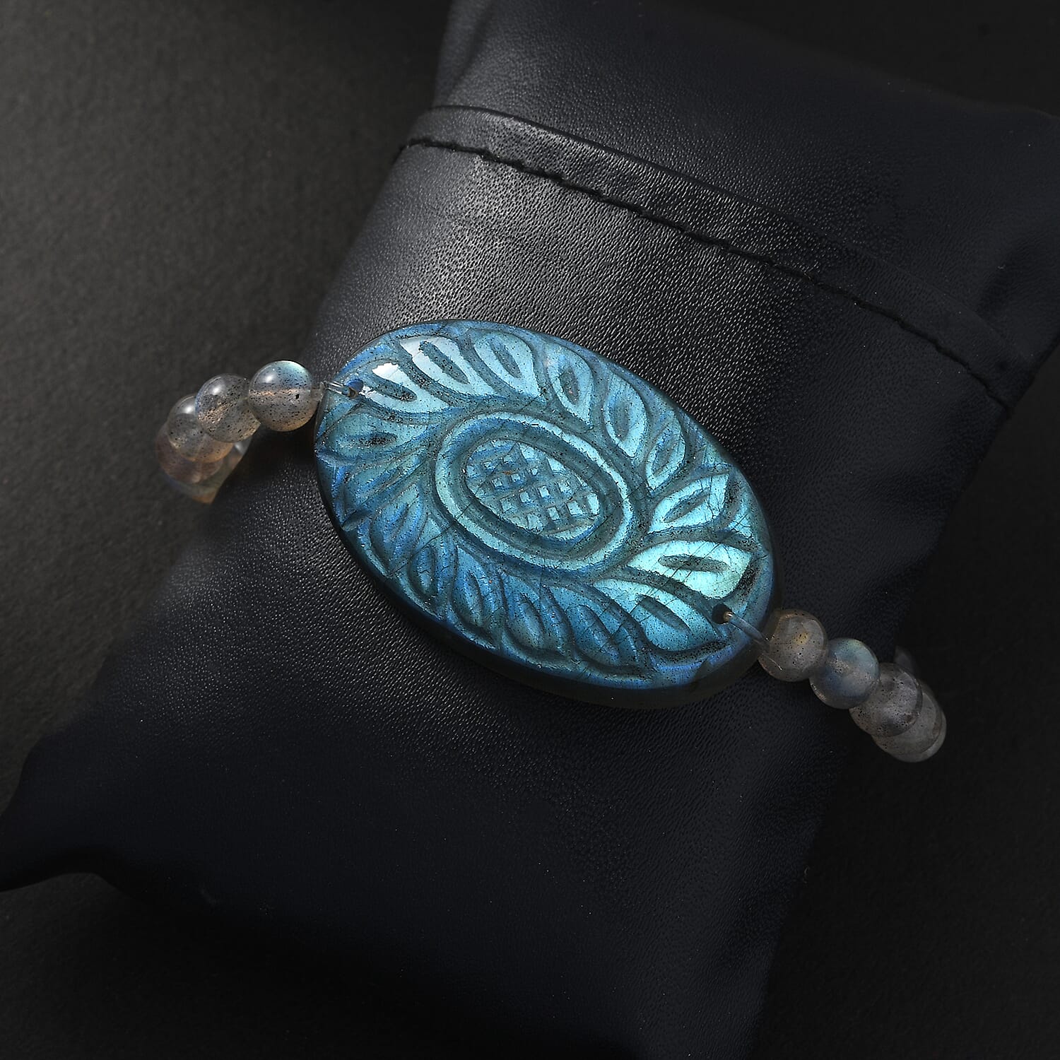 Default Title - Product card gallery slide 3 (10145677181211)