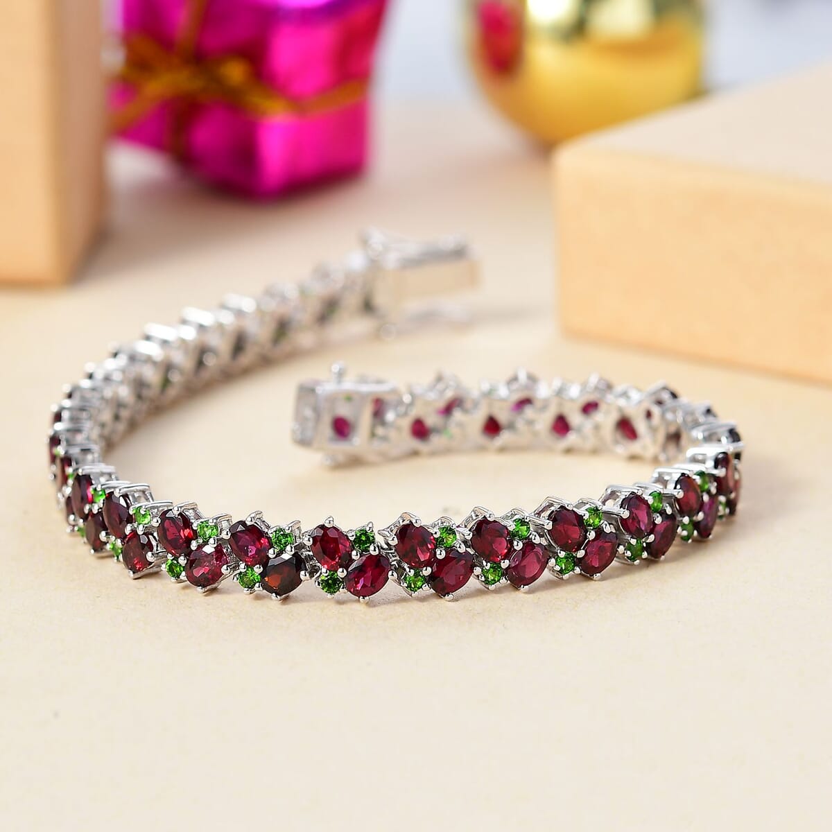 Anthill Garnet and Chrome Diopside 13.25 ctw Natural Blooming Bracelet in Rhodium Over Sterling Silver (7.25 In) image number 1
