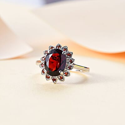 Mozambique Garnet 3.25 ctw Sunflower Ring in Rhodium Over Sterling Silver (Size 10.0)