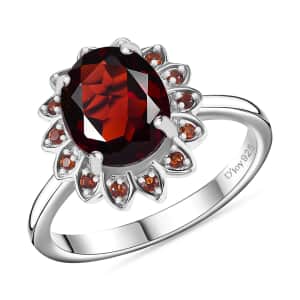 Mozambique Garnet 3.25 ctw Sunflower Ring in Rhodium Over Sterling Silver (Size 6.0)