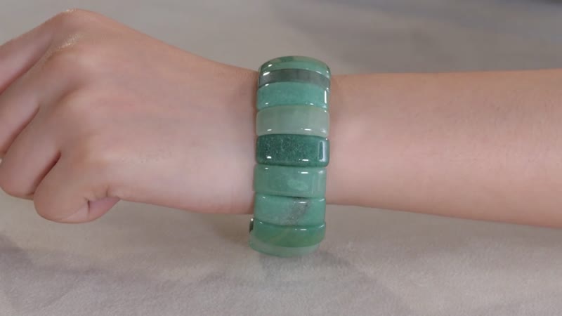 Green Aventurine 355.00 ctw Block Stretch Bracelet