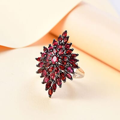 Premium Anthill Garnet 5.60 ctw Elongated Floral Ring in Rhodium Over Sterling Silver (Size 10.0)