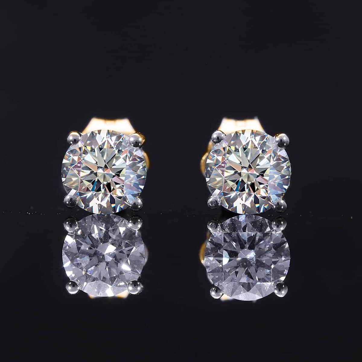 Luxuriant Lab Grown Diamond 1.00 ctw Stud Earrings in 10K Yellow Gold 0.90 Grams image number 1