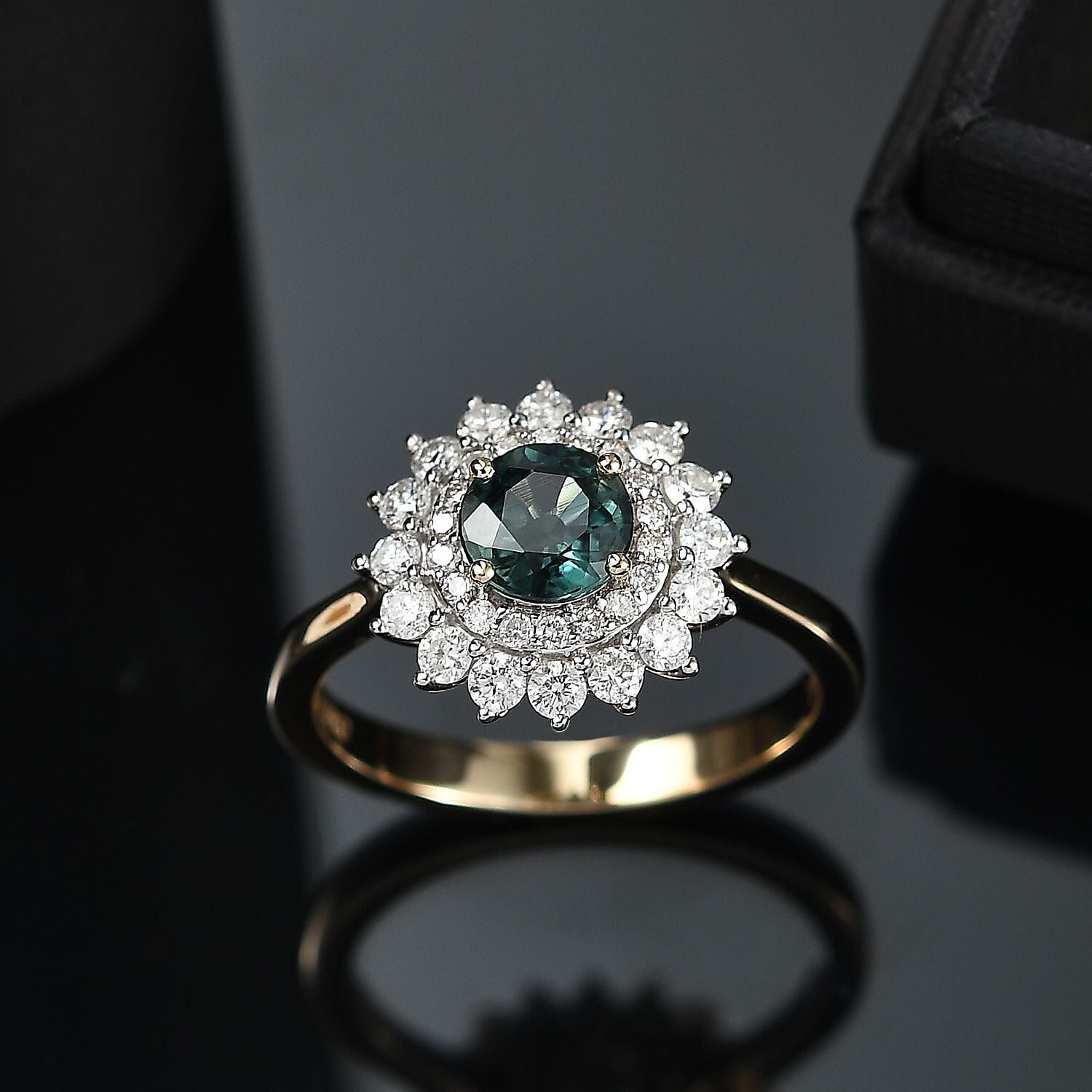 Certified & Appraised Luxoro 14K Yellow Gold AAA Australian Sapphire, Diamond (G-H, I2) (0.74 cts) Floral Ring (Size 10.0) 1.85 ctw