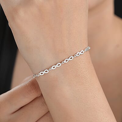 Link Chain Bracelet in Sterling Silver (6.5-8.0In) 3.40 Grams (6.50 In)