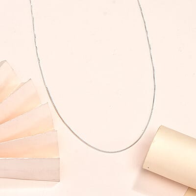 Box Chain Necklace in Sterling Silver 20 Inches 2.80 Grams