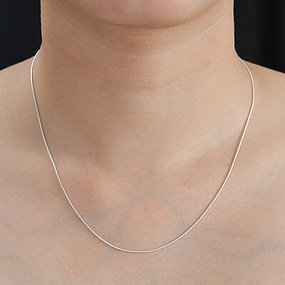 Snake Chain Necklace in Sterling Silver 20 Inches 2.80 Grams