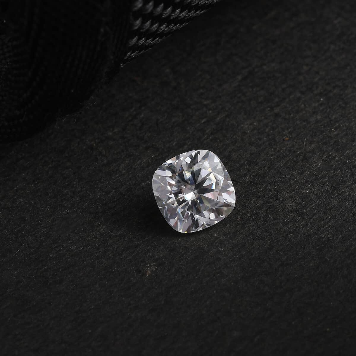 Moissanite (Cush 6x6 mm) 0.91 ctw image number 1