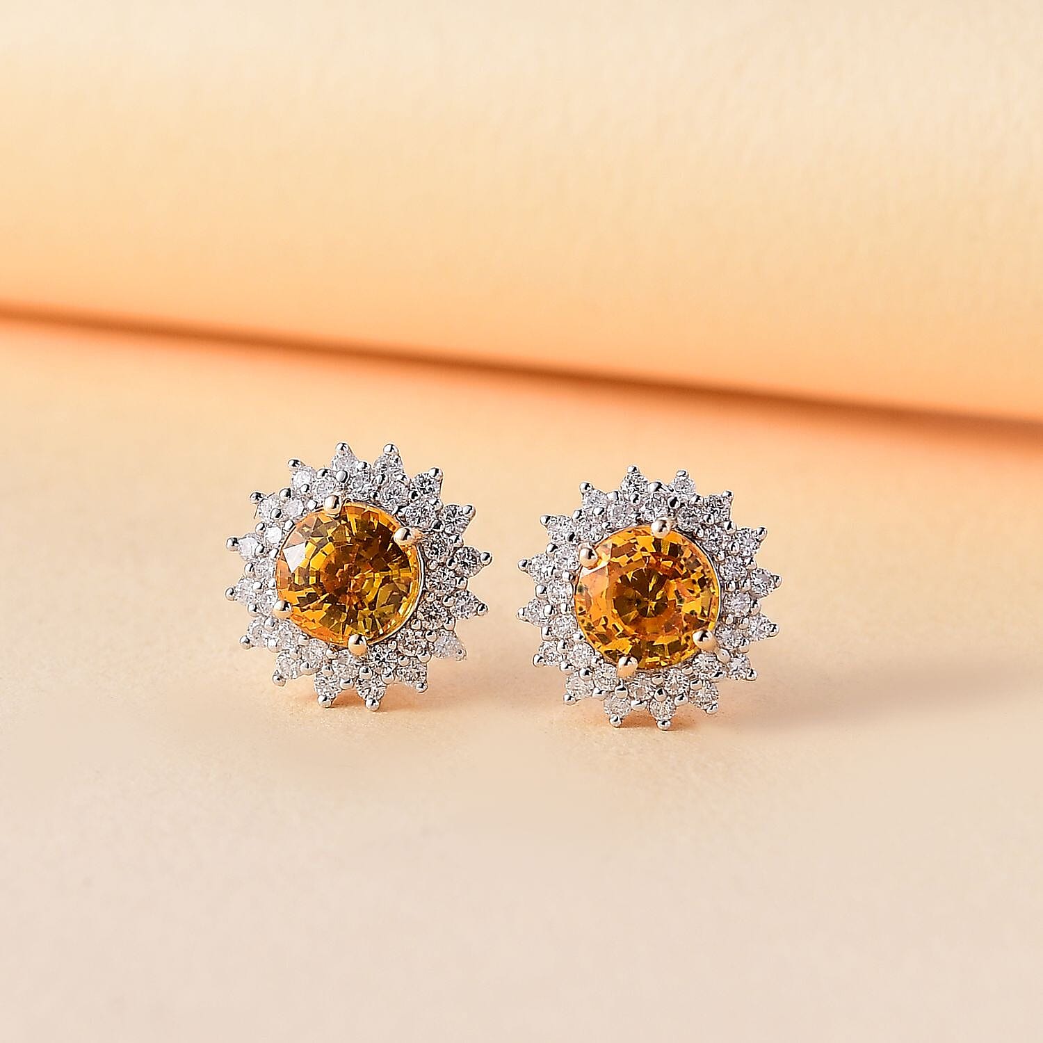Yellow Sapphire - Product card gallery slide 2 (9432375263487)