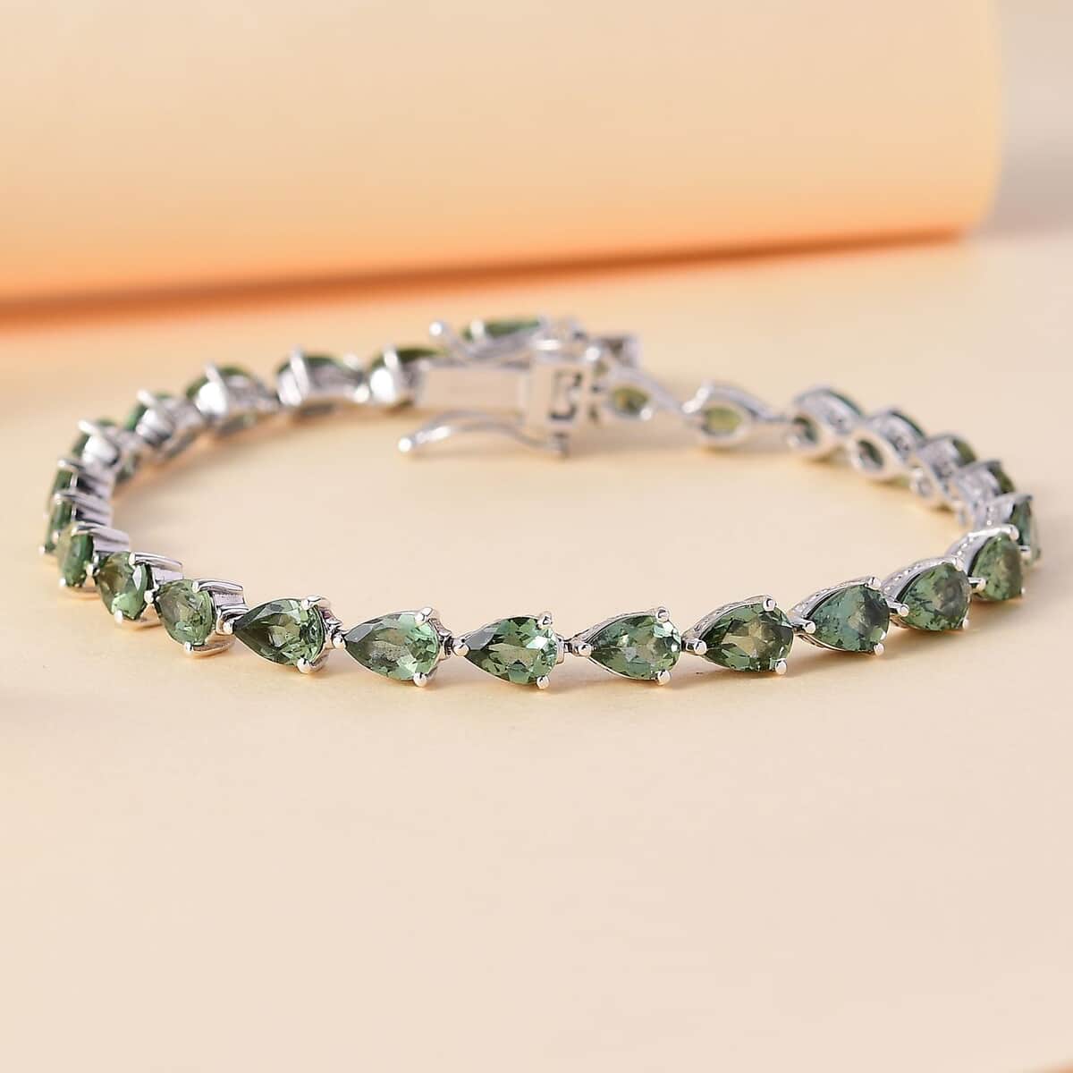 Natural Green Apatite 10.30 ctw Bracelet in Rhodium Over Sterling Silver (7.25 In) image number 1