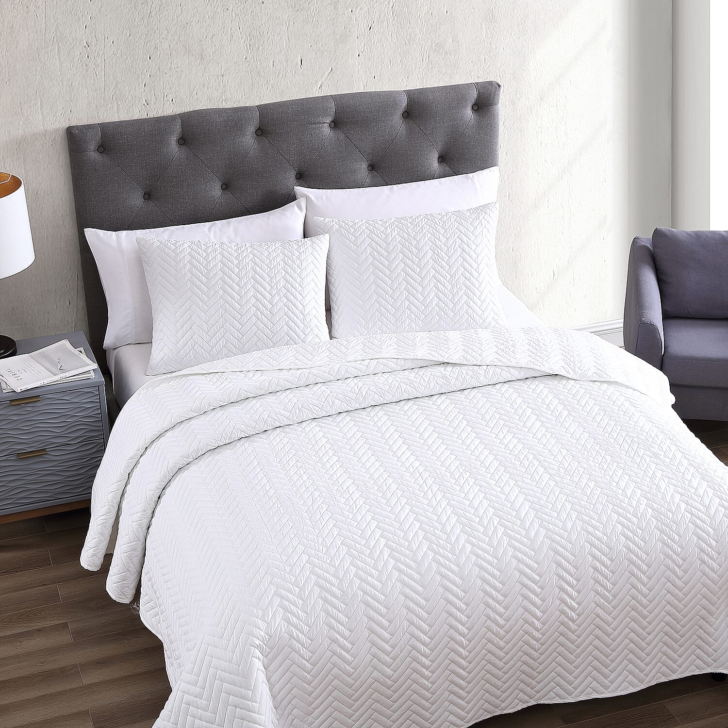 The Nesting Company- Birch 3 Piece Quilt Set - White (Queen) | Bed Comforter Set | Bedding Set