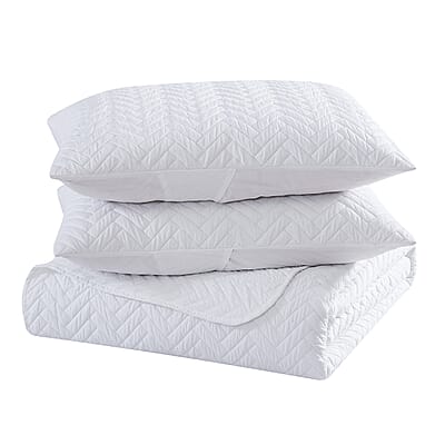 The Nesting Company- Birch 3 Piece Quilt Set - White (Queen) | Bed Comforter Set | Bedding Set