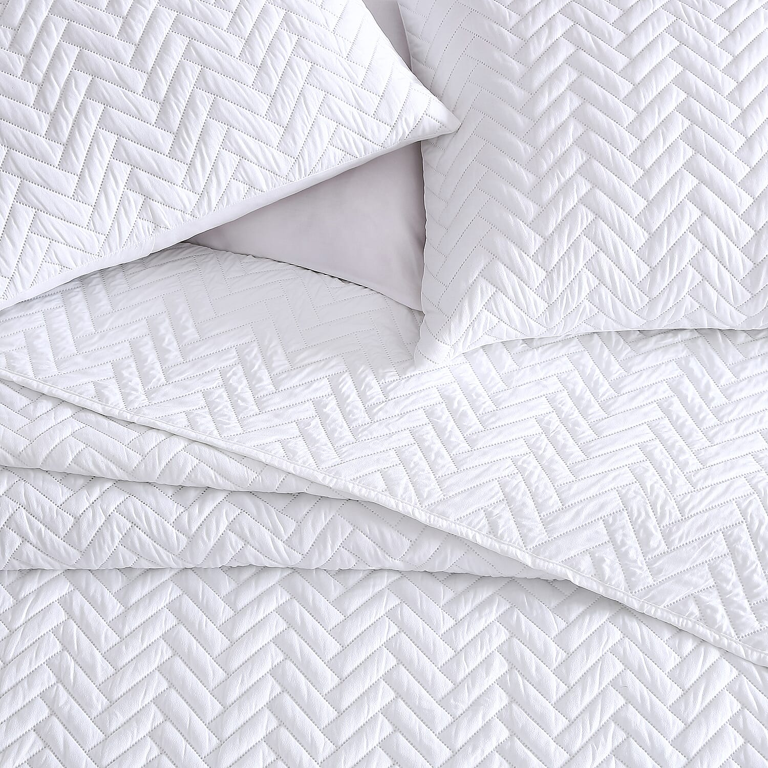 The Nesting Company- Birch 3 Piece Quilt Set - White (Queen) | Bed Comforter Set | Bedding Set