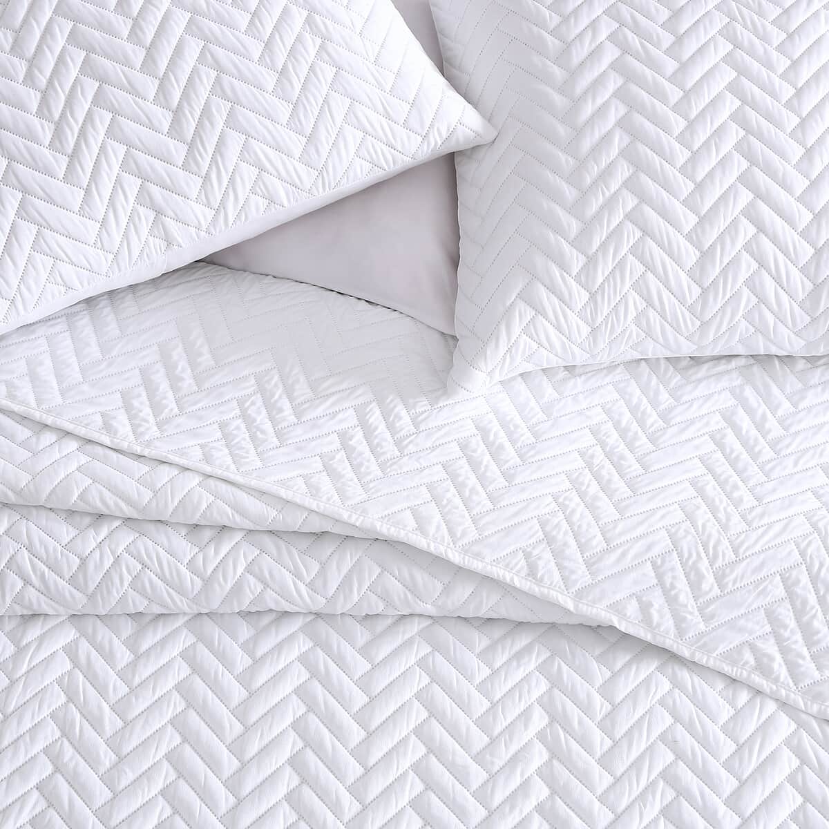 The Nesting Company- Birch 3 Piece Quilt Set - White (Queen) | Bed Comforter Set | Bedding Set image number 5