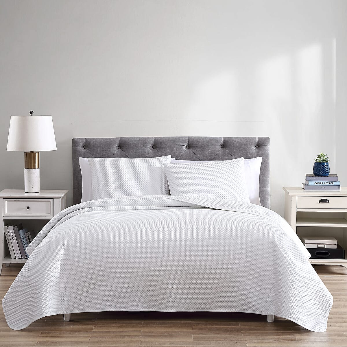 The Nesting Company- Aspen 3 Piece King Quilt Set White , Microfiber Quilt Set , Bed Comforter Set , Bedding Set image number 1