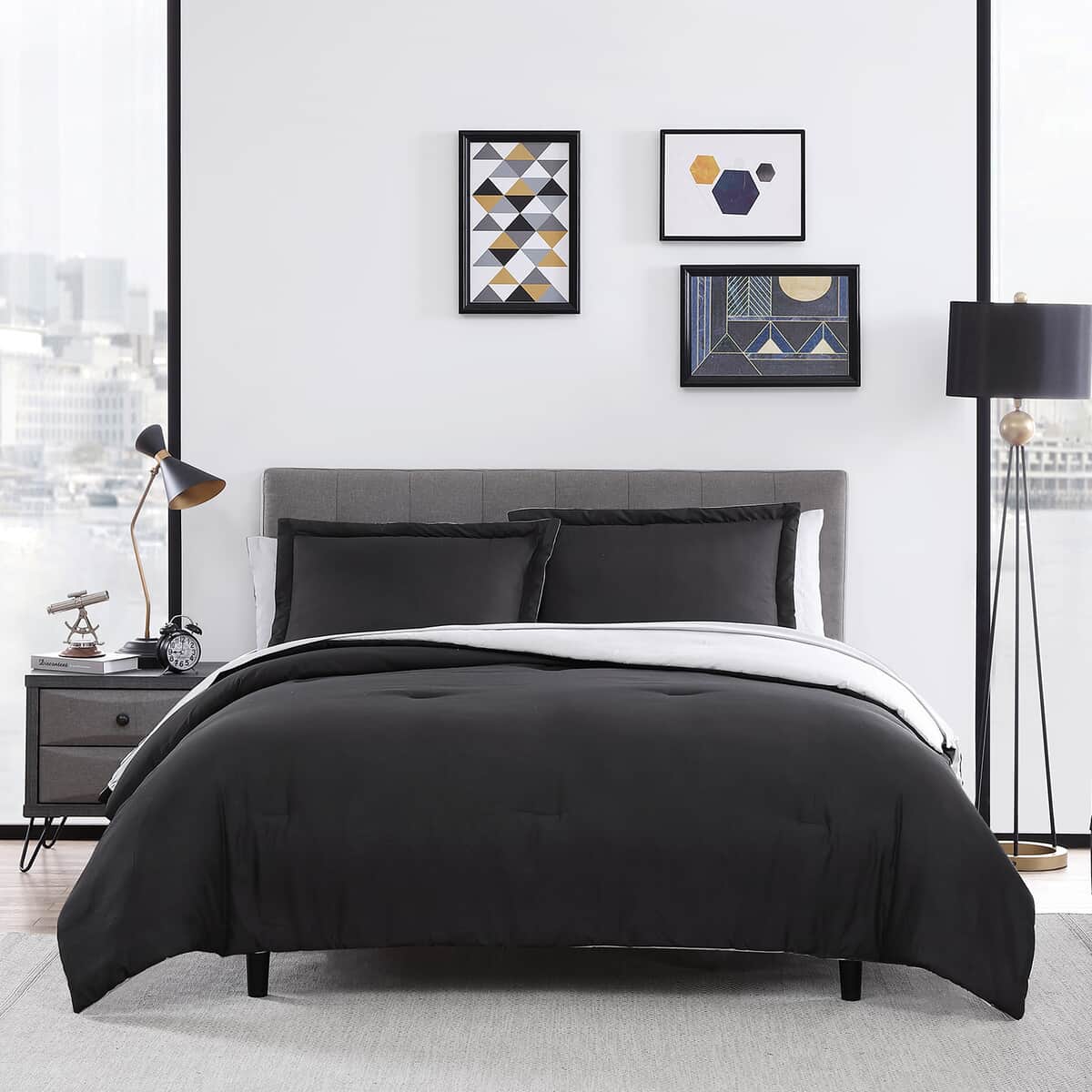 The Nesting Company- Chestnut Reversible 7 Piece bed in a bag Comforter Set Queen Black & Gray image number 2