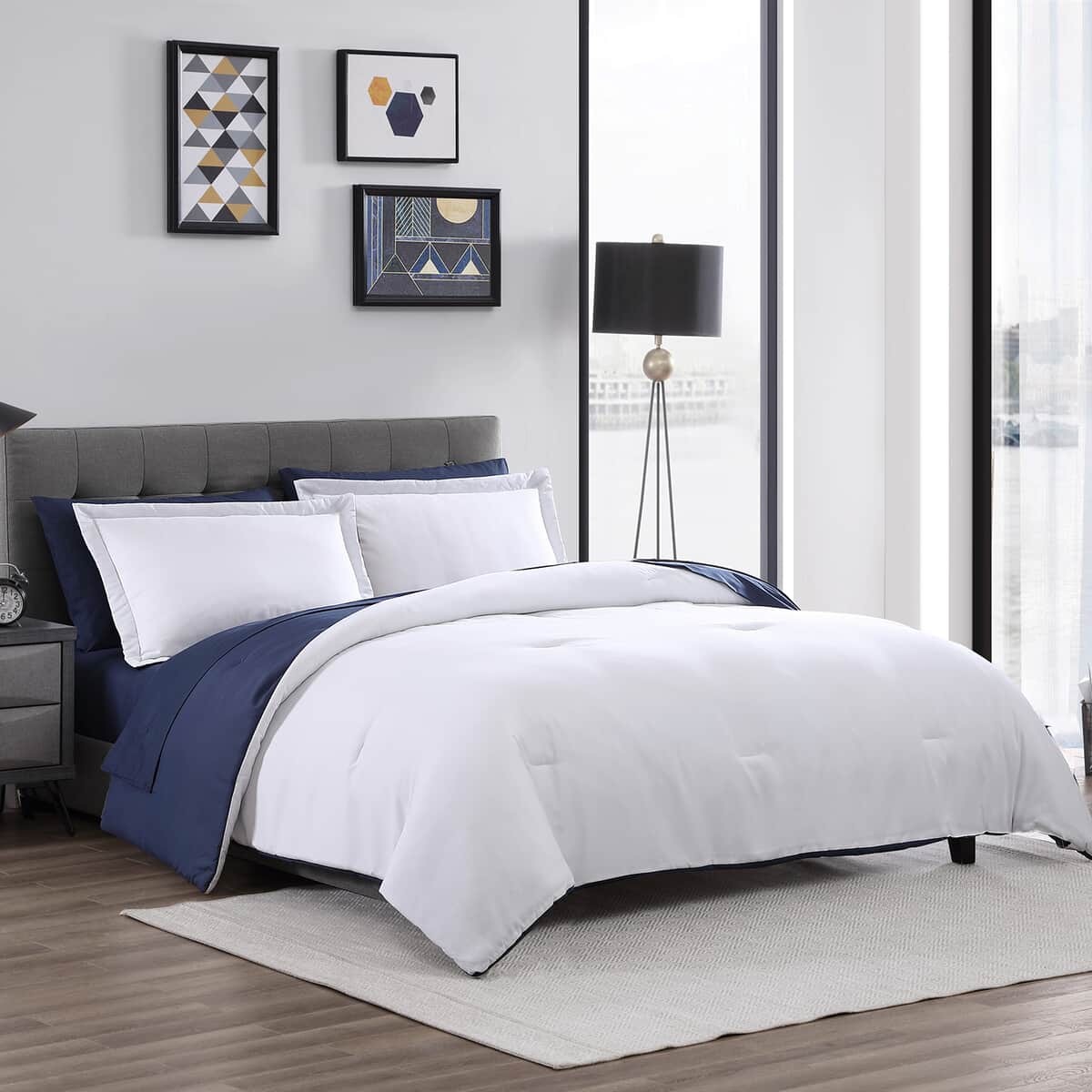 The Nesting Company - Chestnut Reversible 7 Piece Bed in a bag Comforter Set - White & Navy (Queen) , Bed Comforters , Polyester Comforter , Bedding Sets , Quilt Set image number 0