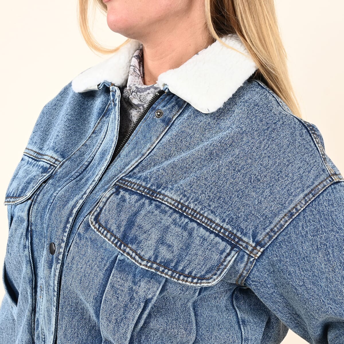 Tamsy Denim Cropped Jacket with Sherpa Collar - XL image number 3