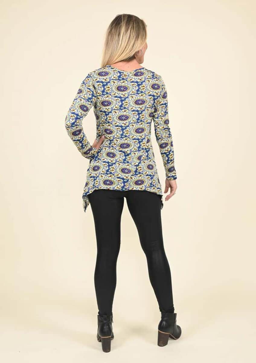 Tamsy Blue Printed Full Sleeves Flared Top - L image number 1