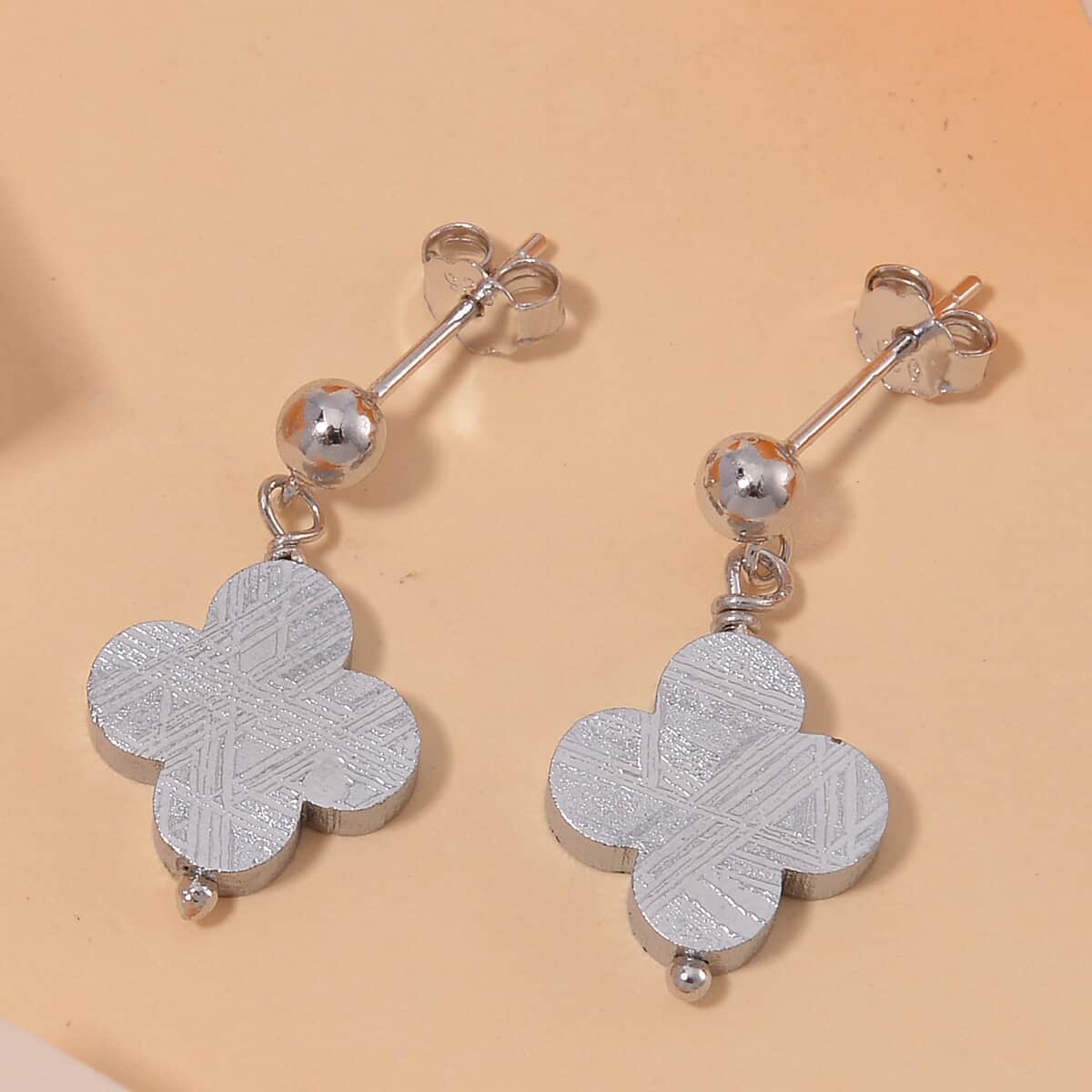 Marvelous Meteorites Beaded Clover Earrings in Rhodium Over Sterling Silver image number 1