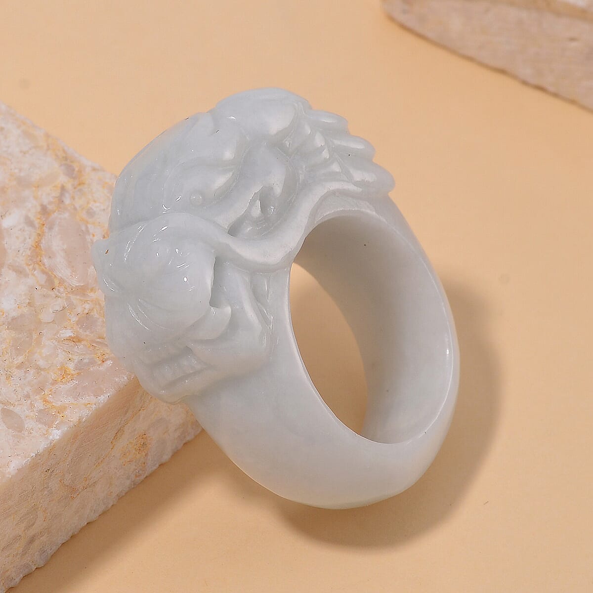 Natural Jade 94.50 ctw Carved Dragon Band Ring (Size 9) image number 1