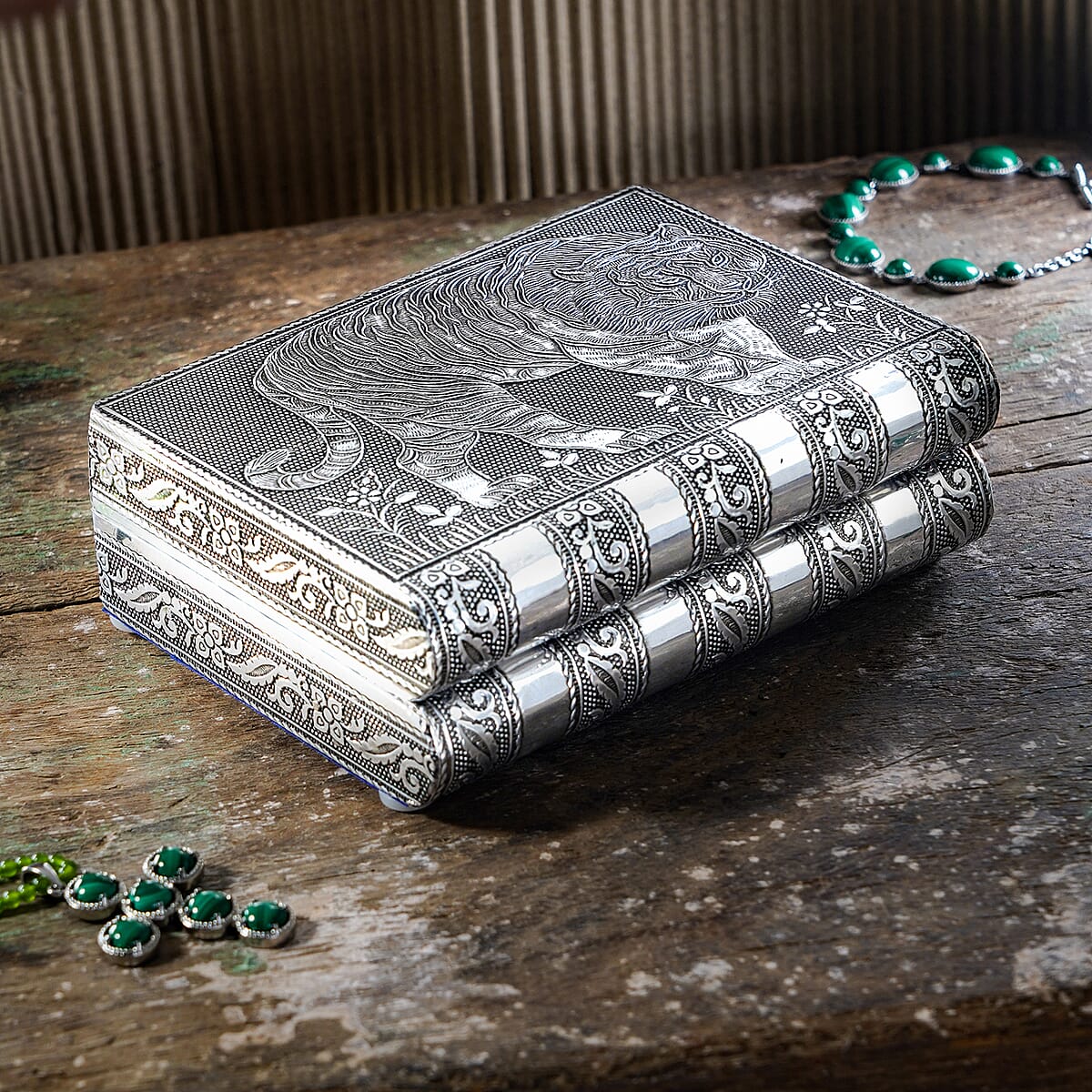 Handcrafted Tiger Embossed Jewelry Box with Movable Tray and Anti Scratch Interior image number 1