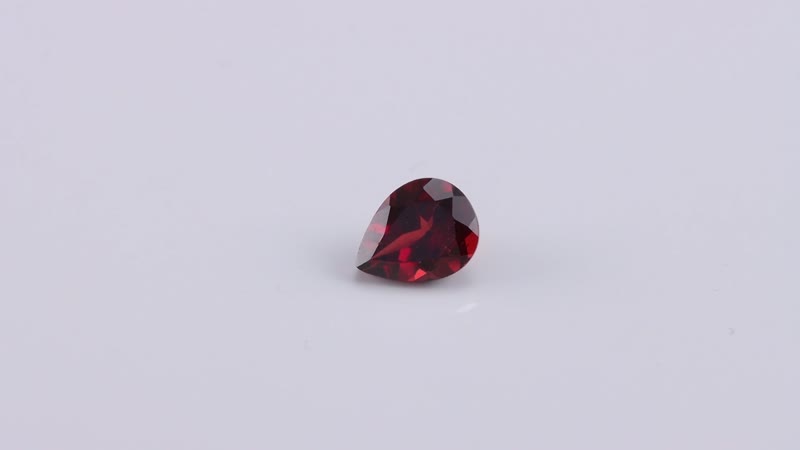 Mozambique Garnet (Pear 9x7 mm) 1.62 ctw Loose Gemstone