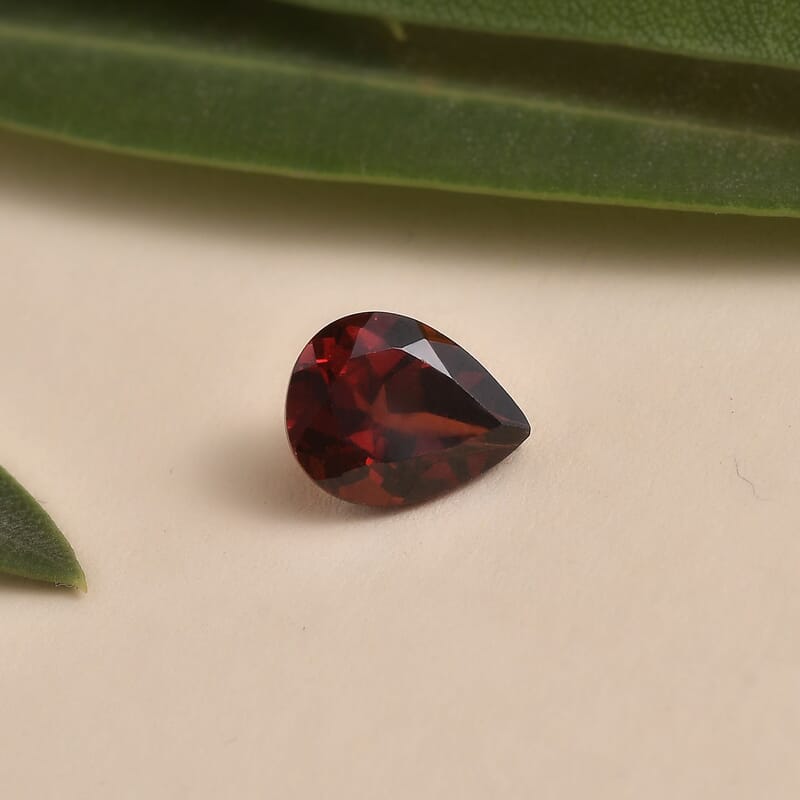 Mozambique Garnet (Pear 9x7 mm) 1.62 ctw Loose Gemstone