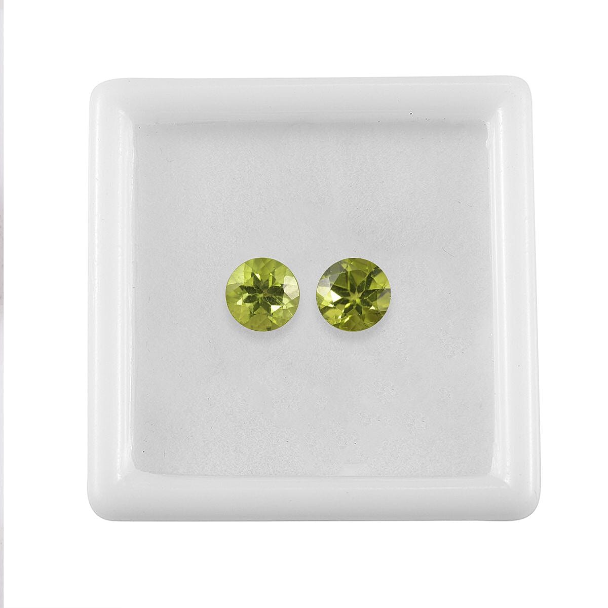 Peridot Set of 2 (Rnd 7 mm) 2.87 ctw Loose Gemstone image number 3