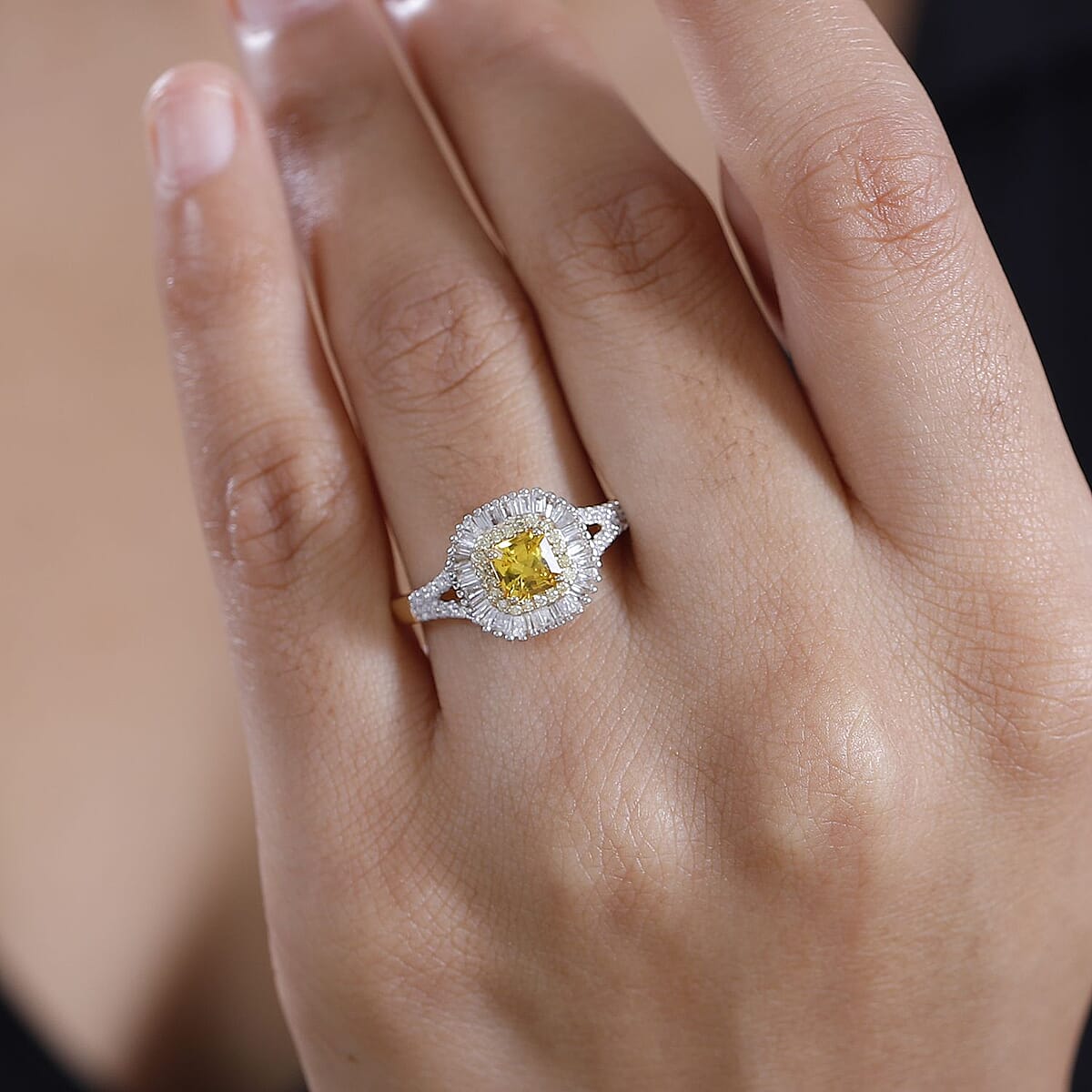 Certified & Appraised Luxoro AAA Madagascar Yellow Sapphire, I2 White and Yellow Diamond 1.31 ctw Double Halo Ring in 14K Yellow Gold (Size 8.0) 4.15 Grams image number 2