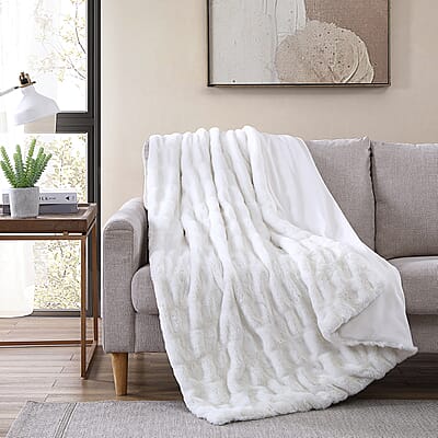 The Nesting Company Juniper Faux Fur Throw - White