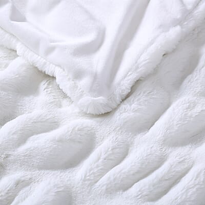 The Nesting Company Juniper Faux Fur Throw - White