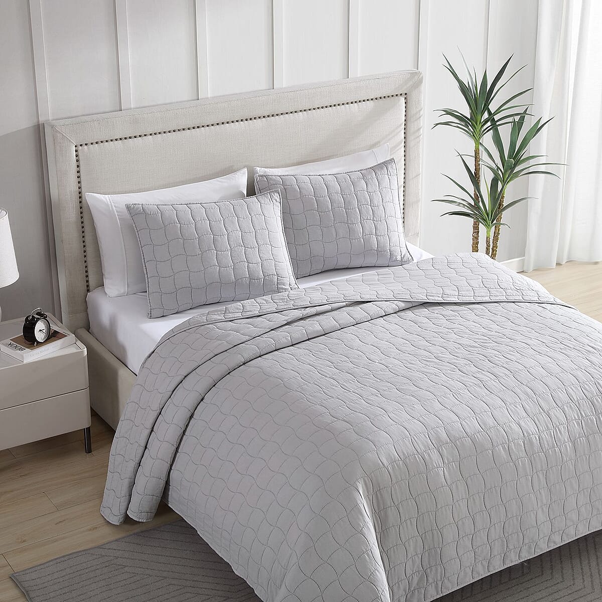 The Nesting Company Juniper Faux Fur Throw - Blush image number 2