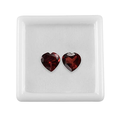 AA Mozambique Garnet Set of 2 (Hrt 9 mm) 4.74 ctw Loose Gemstone