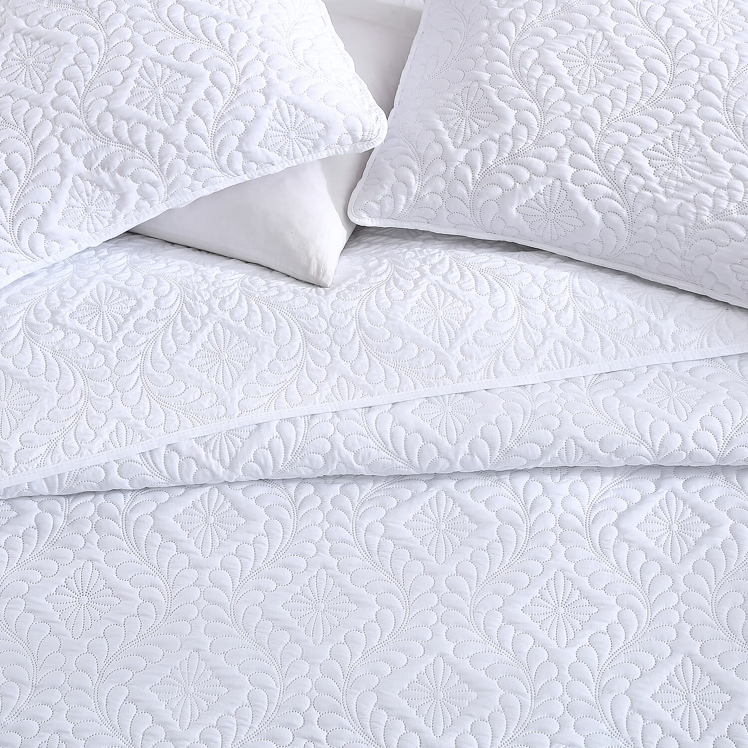 The Nesting Company White Ivy 3pcs Bedspread Set - Queen