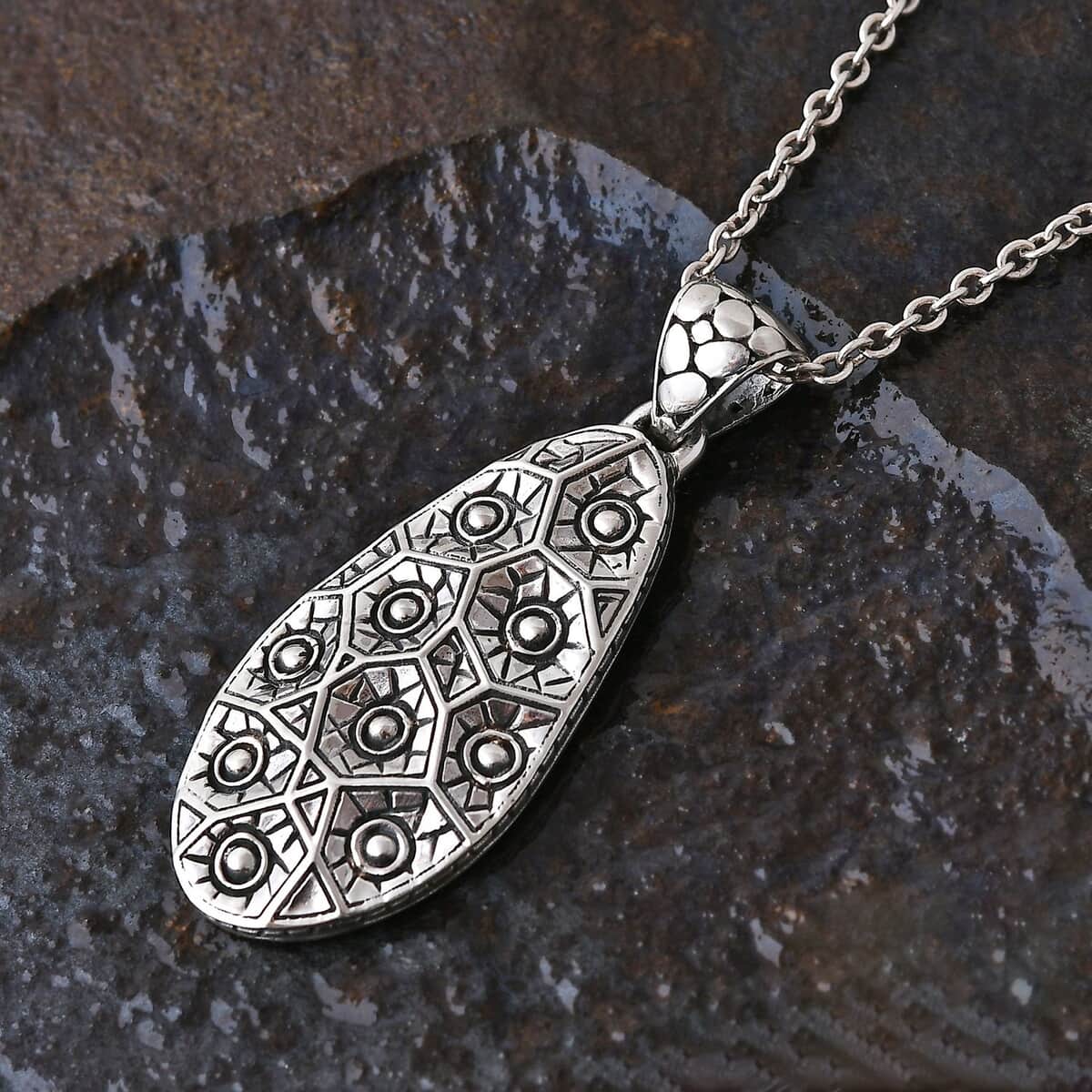 Bali Legacy Sterling Silver Pendant 12.25 Grams image number 1